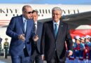 Бір мезетте Түркия президенті Режеп Тайип Ердоған Астанаға, ал АҚШ президенті Дональд Трамп Бейжіңге келіп қонды.
